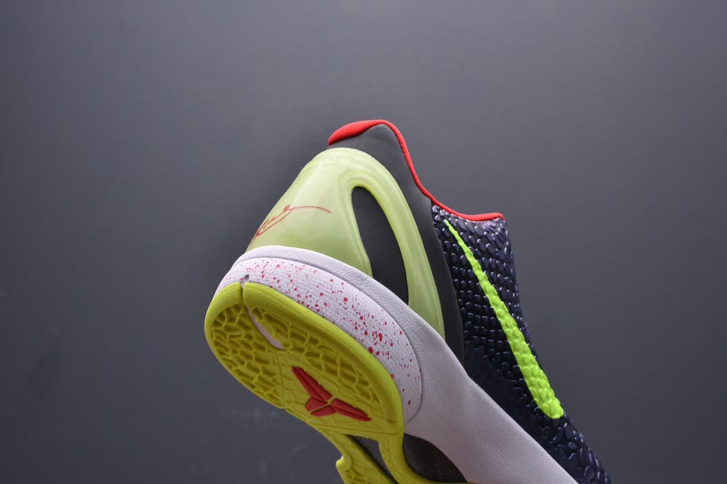 Nike Zoom Kobe 6 Low-Top Basketball Shoes