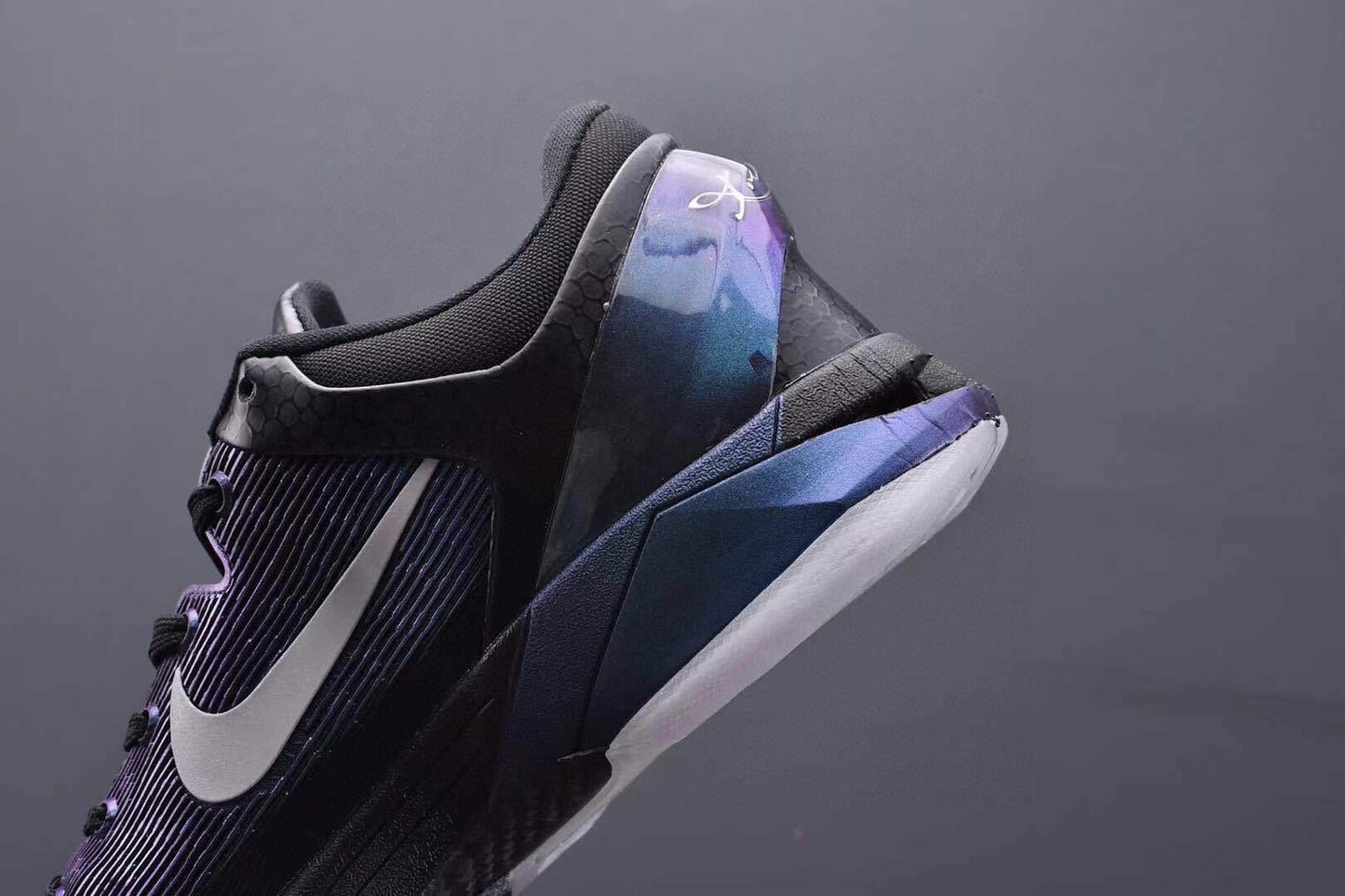Nike Zoom Kobe 7 Low-Top Basketball Shoes
