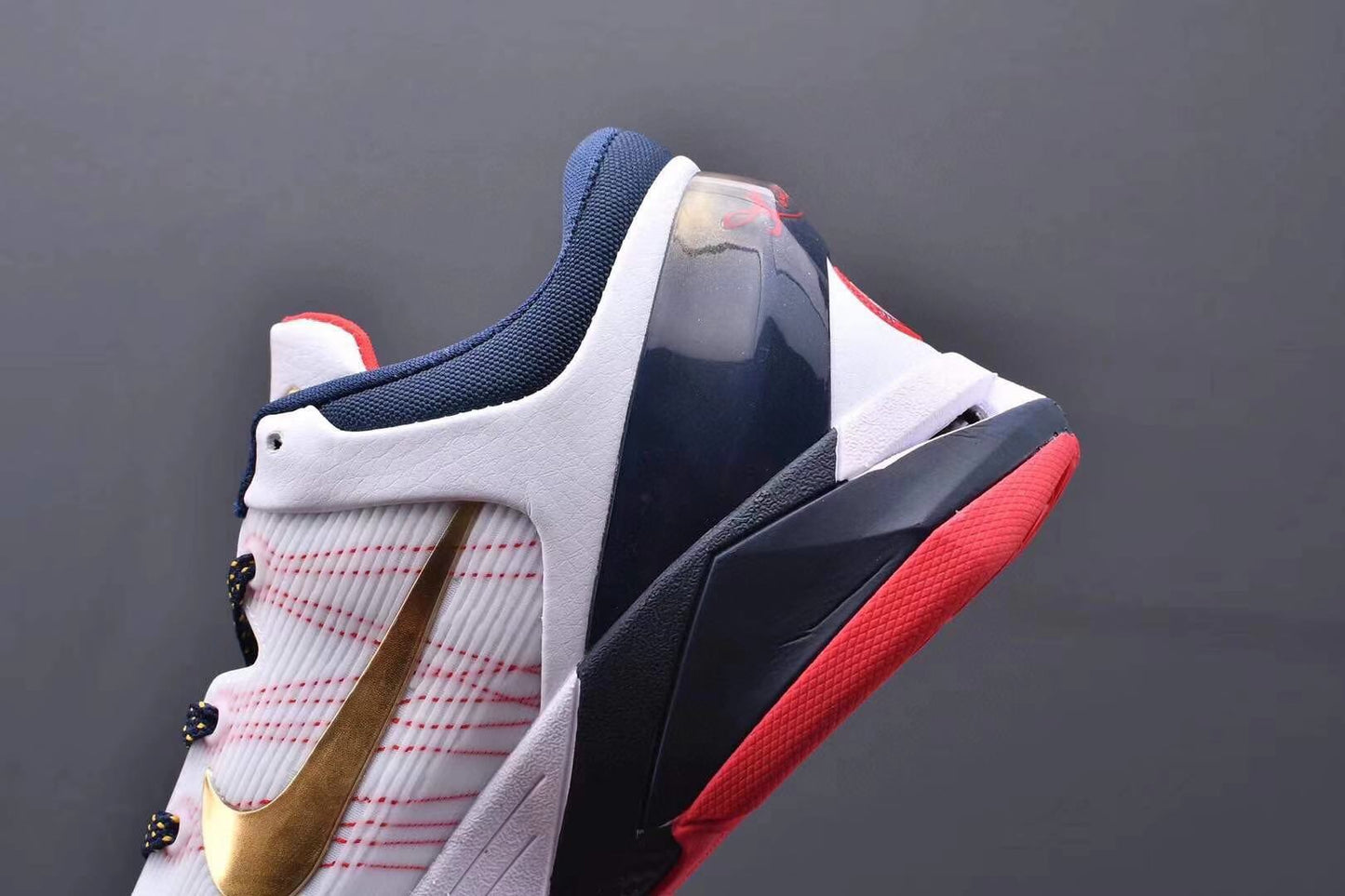 Nike Zoom Kobe 7 Low-Top Basketball Shoes