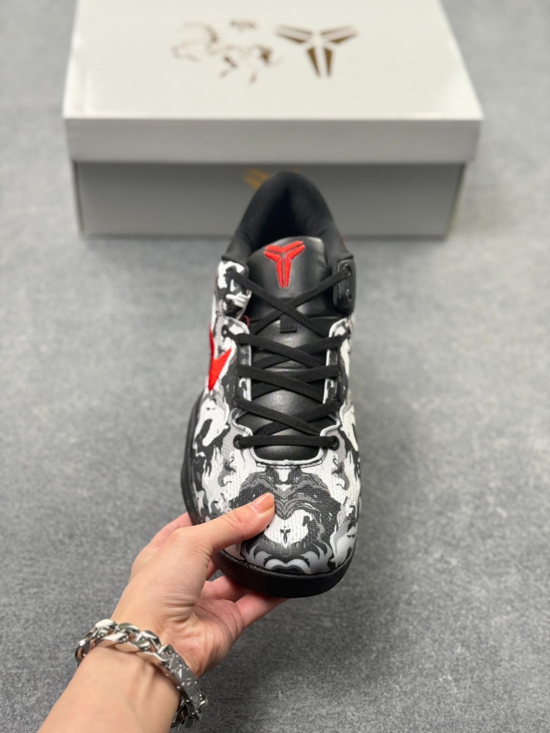 Nike Zoom Kobe 8 Basketball Shoes