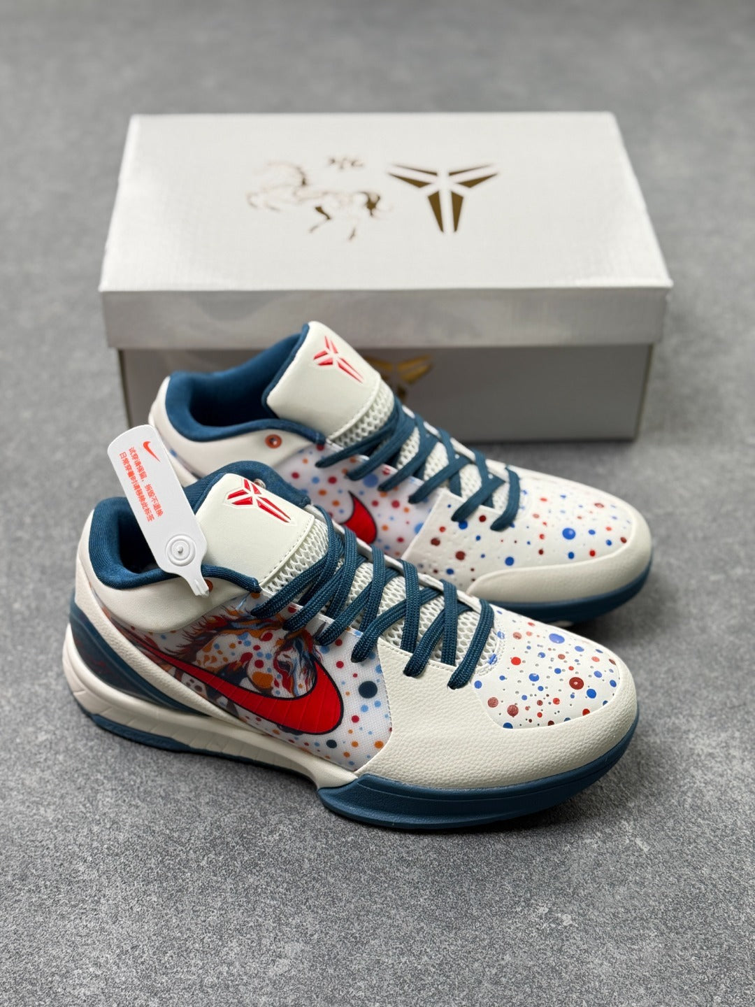 Nike Zoom Kobe 4 Basketball Shoes (Men's & Women's)