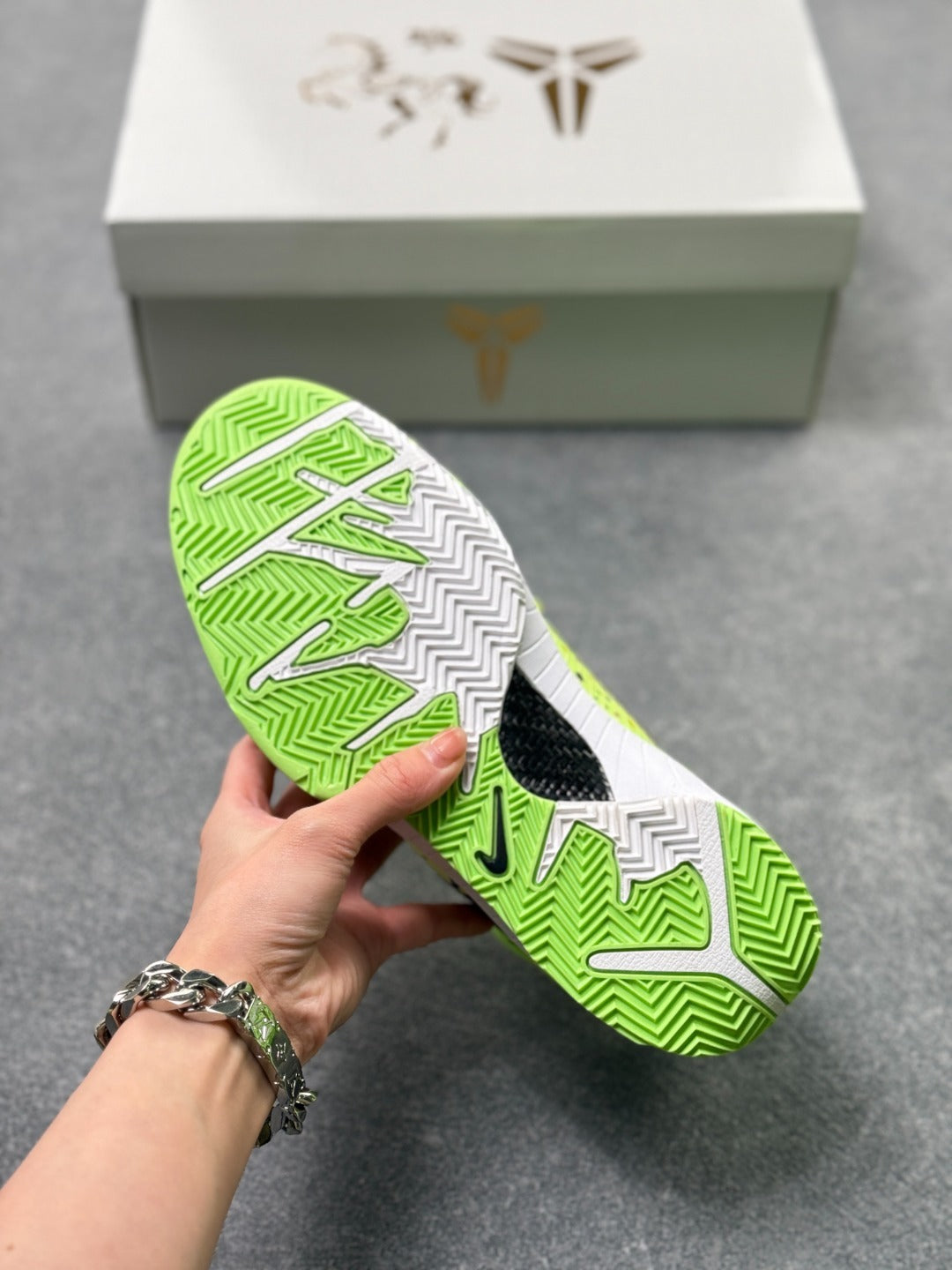 Nike Zoom Kobe 4 Basketball Shoes (Men's & Women's)