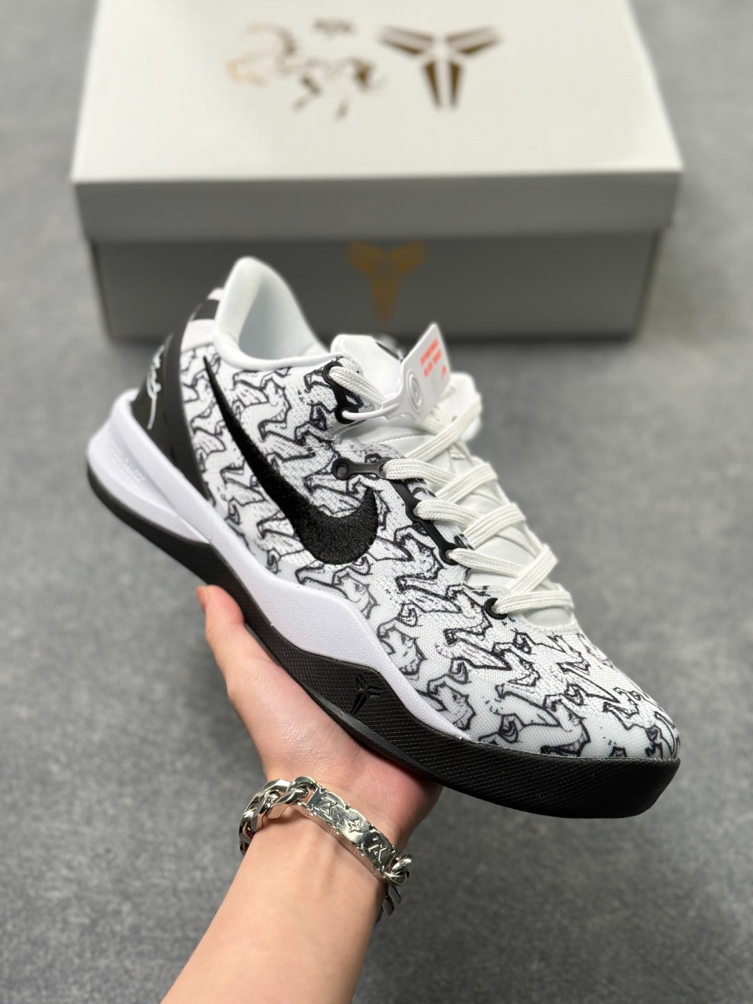 Nike Zoom Kobe 8 Basketball Shoes
