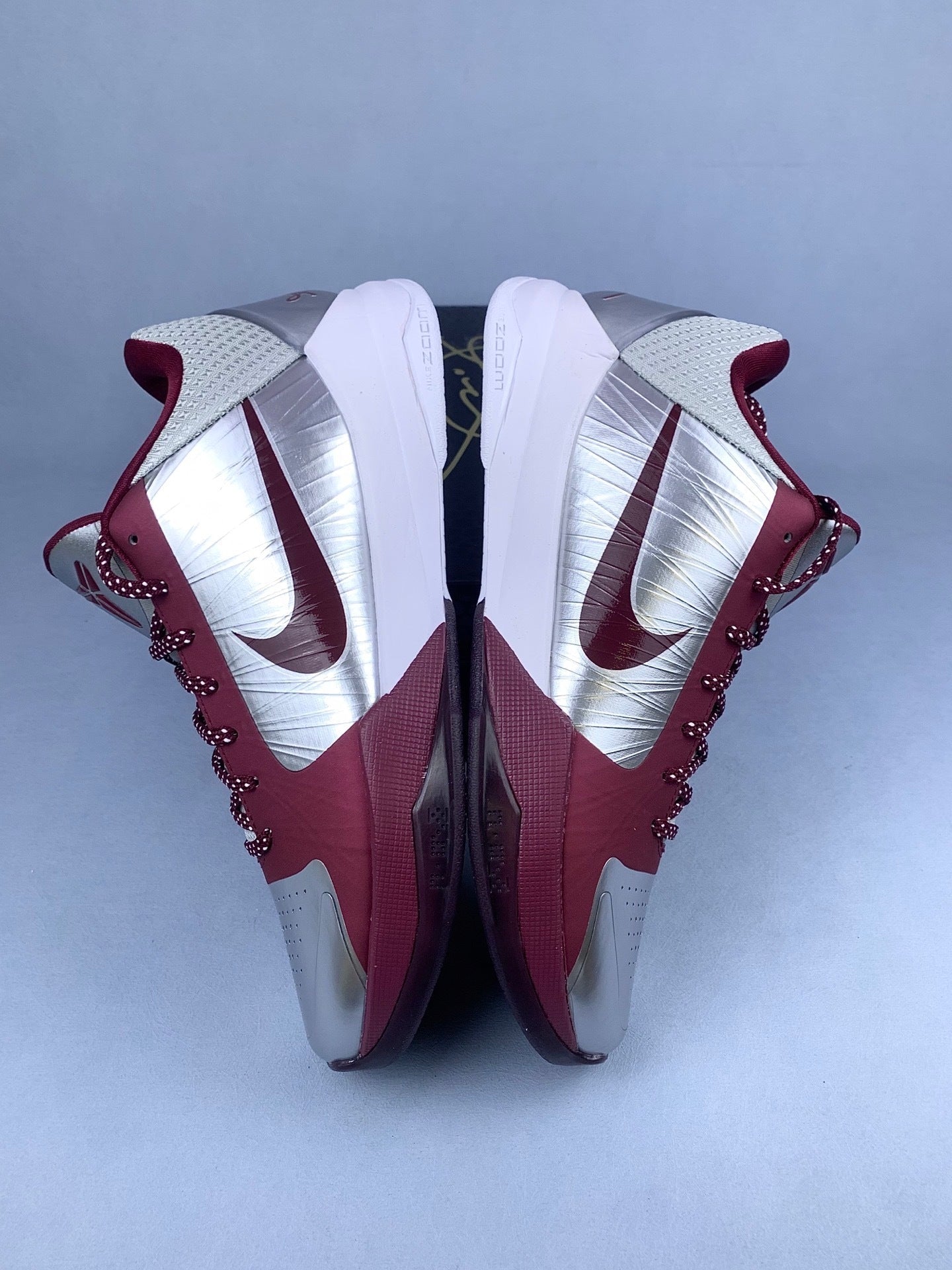 Nike Zoom Kobe 5 Basketball Shoes